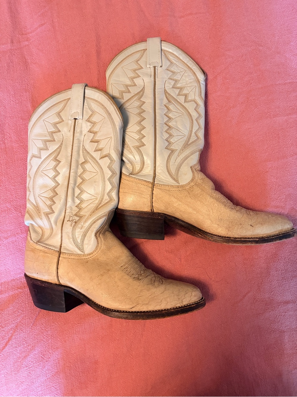 Vintage Dan Post Cream Western Cowboy Boots